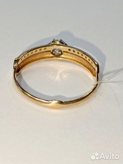 Золотое кольцо с фианитом. Арт.16