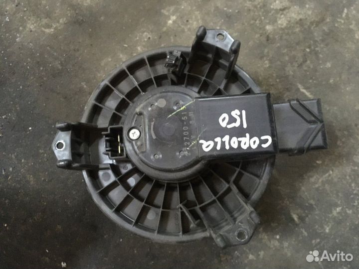Моторчик отопителя (Toyota Corolla)