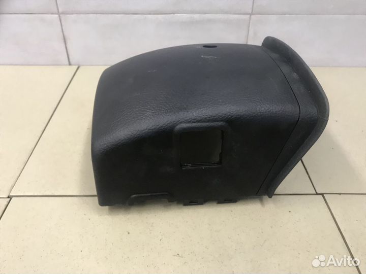 Кожух рулевой колонки нижний Mohave 2009