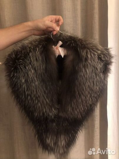 Меховой воротник чернобурка
