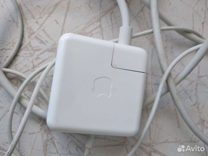 Сетевой адаптер apple MagSafe Power Adapter A1374