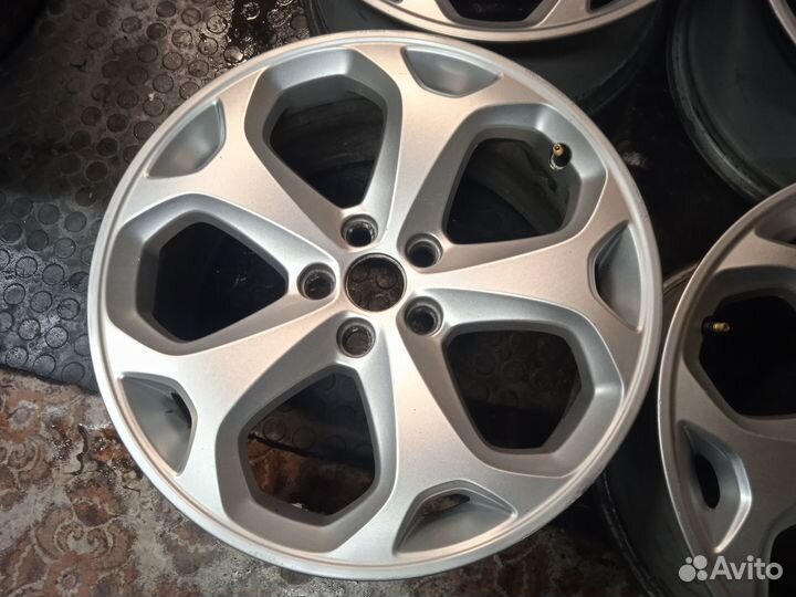 Диски R16 DIA 66.1 Nissan Duster