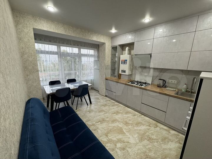 2-к. квартира, 65 м², 3/8 эт.