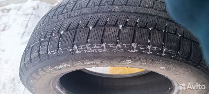 Bridgestone Blizzak Revo2 215/60 R16