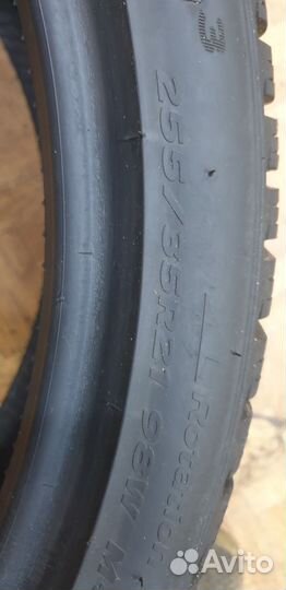 Hankook Winter I'Cept Evo 3 W330 255/35 R21 98W