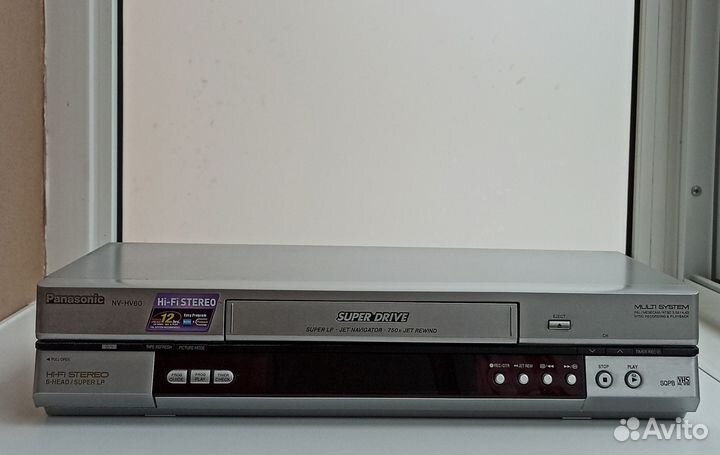 Видеомагнитофон Panasonic NV-HV60