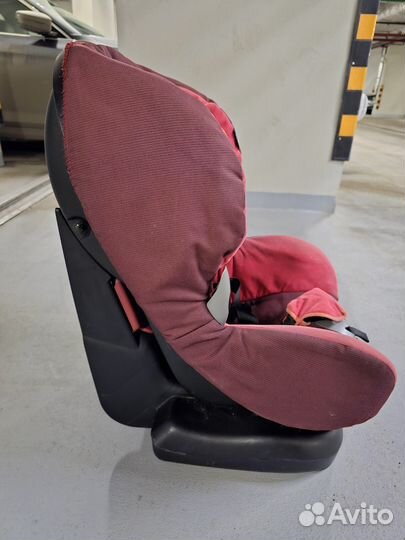 Автомобильное кресло maxi cosi