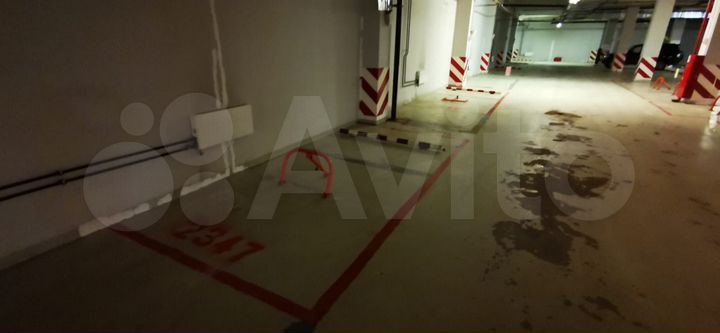 Машиноместо, 12 м²