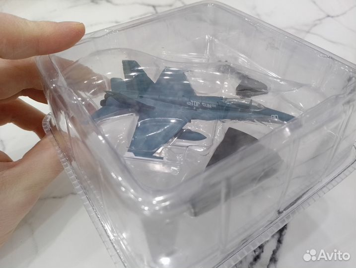 Самолёт F/A 18C hornet