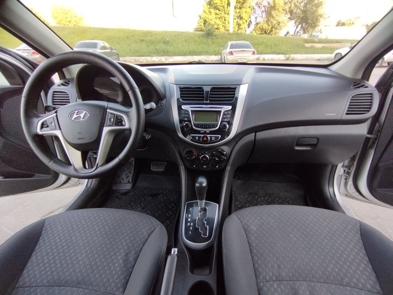Hyundai Solaris: фото владельца