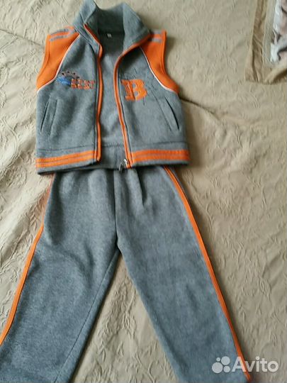 Костюм тройка