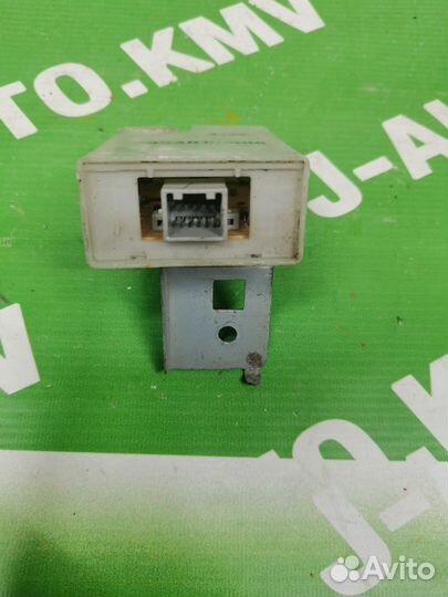 Блок управления центральным замком Nissan Murano