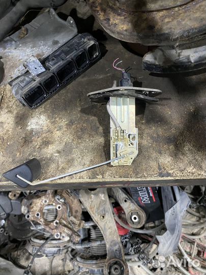 Датчик уровня топлива mitsubishi galant 9