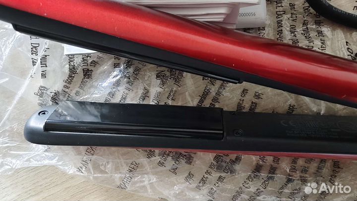 Выпрямитель для волос новый Rowenta