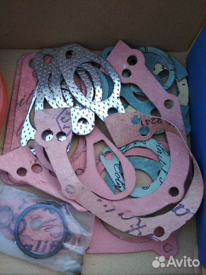 Комплект прокладок сальников двигателя фольксваген