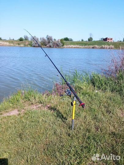 Универсальный держатель для удочки и спининга