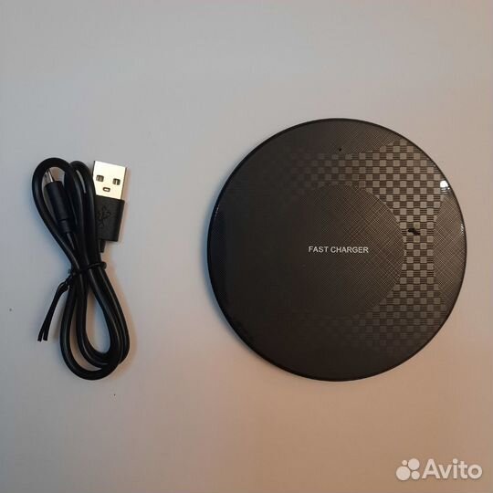 Беспроводная зарядка для смартфонов Qi