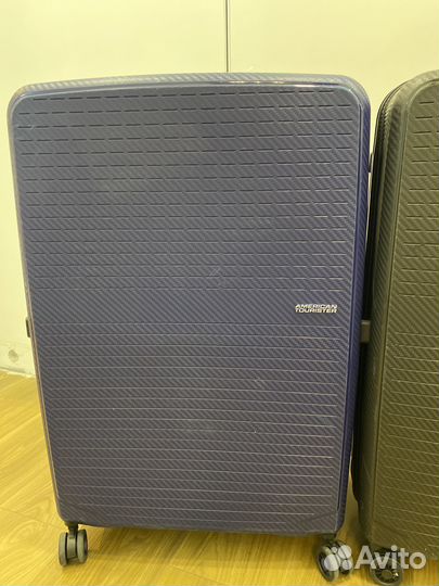 Чемодан american tourister L