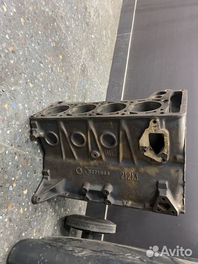 Двигатель 21214