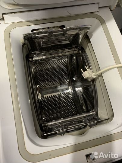 Стиральная машина с вертикальной загрузкой