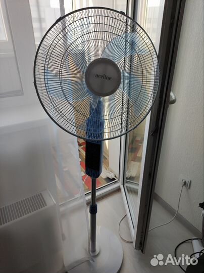 Вентилятор напольный с пультом