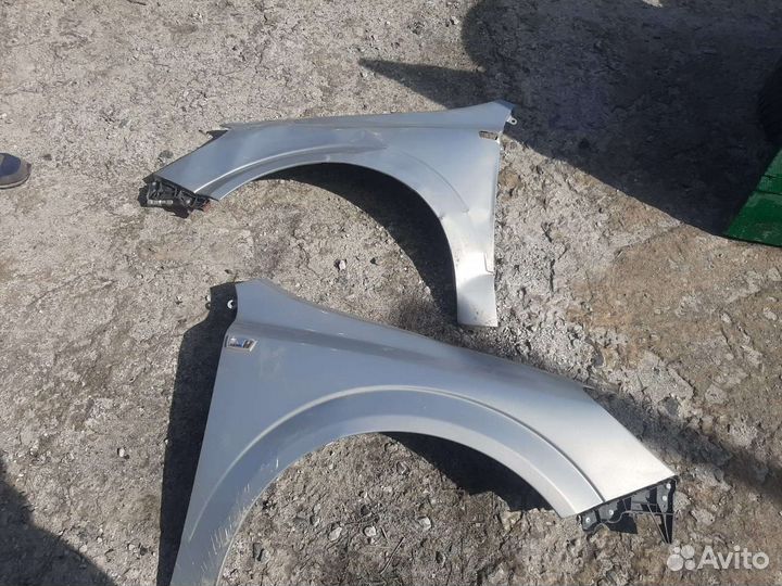 Крылья на опель астра h(битые)