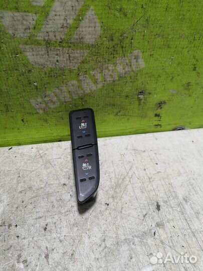 Кнопка обогрева сидений Киа Оптима 3