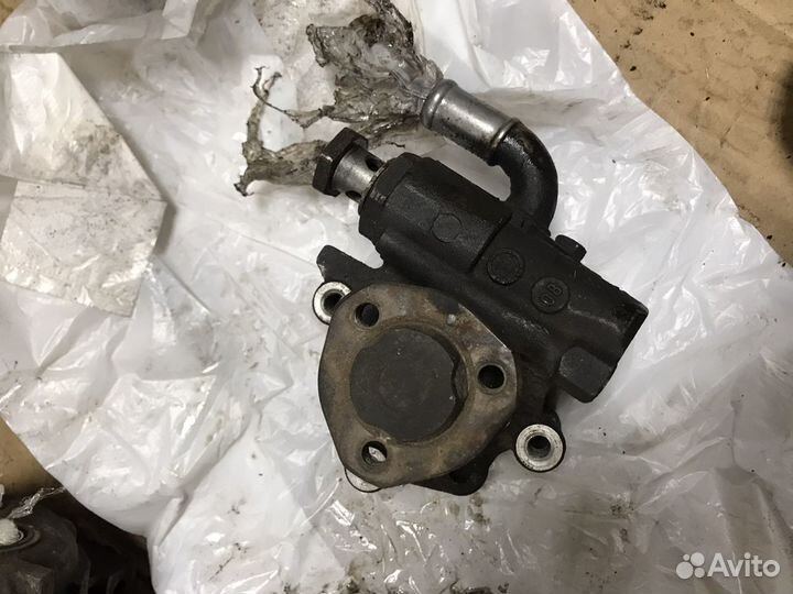 Насос гур VW Transporter 1.9 TDI