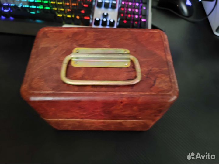 Бакелитовый ящик времён СССР