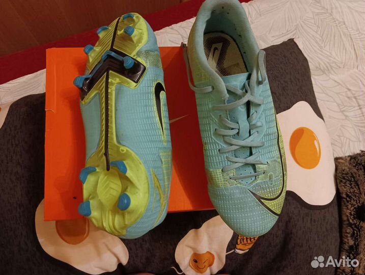 Футбольные бутсы nike mercurial