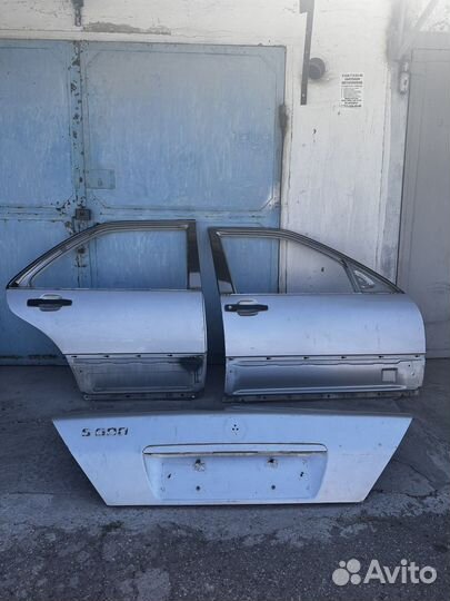 Дверь передняя правая разбор Mercedes-Benz W140
