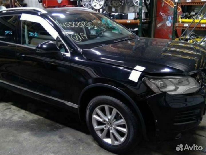 Volkswagen Touareg NF 2011 год по болтам