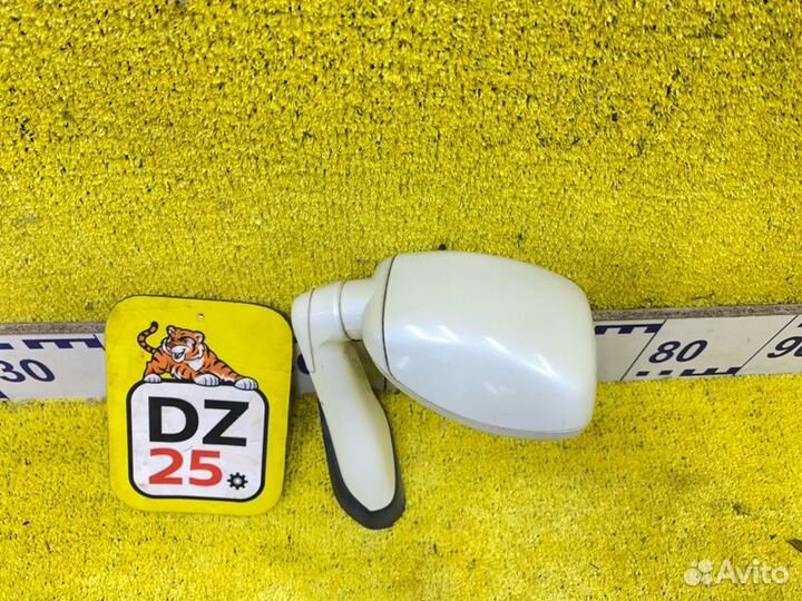 Зеркало заднего вида на крыло переднее левое