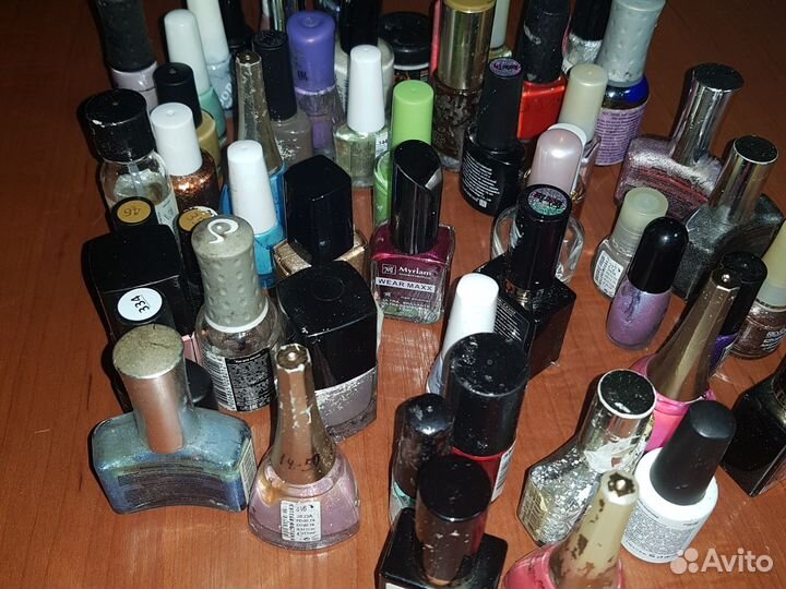 Лаки для ногтей пакетом