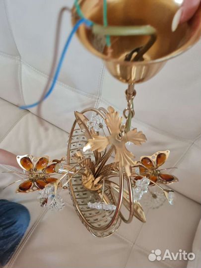 Люстра бабочки