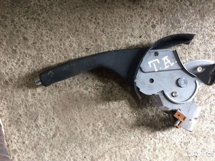 Рычаг стояночного тормоза Toyota Avensis 250 2003