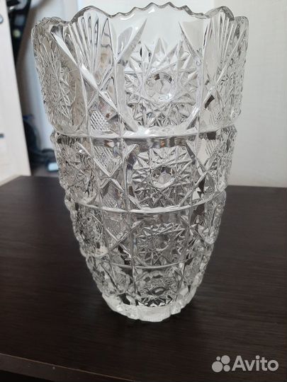 Вазы хрустальные