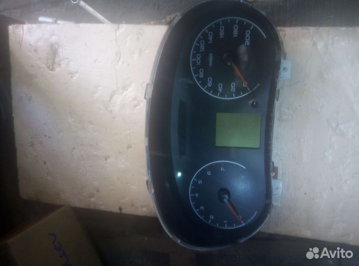 Приборная панель гранта