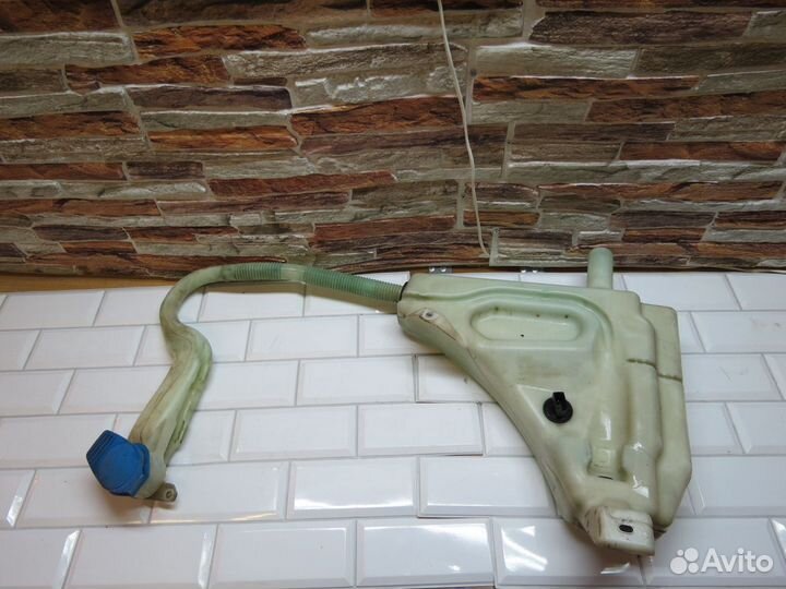 Бачок омывателя Audi Q7 4L 2005-2009 4.2