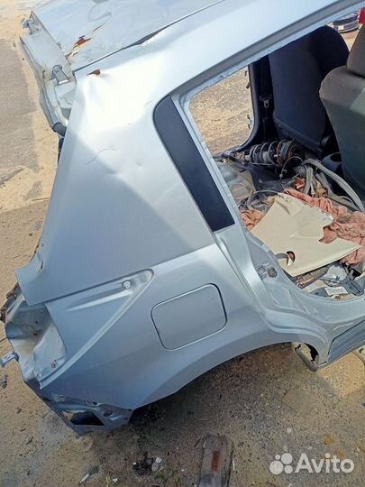 Заднее правое крыло (четверть) Nissan Tiida C11