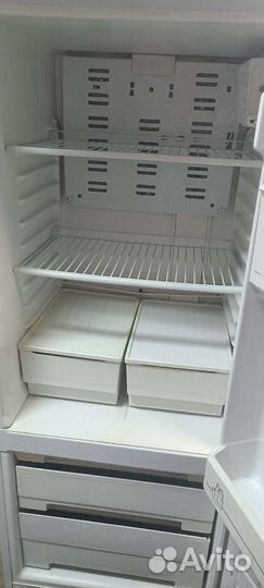 Холодильник Бирюса