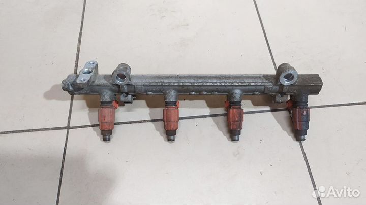 Форсунка топливная всборе Mitsubishi Lancer 9