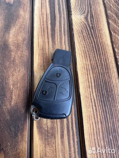 Ключ Mercedes (рыбка)