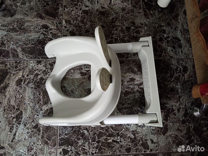 Накладка на унитаз со ступенькой детская