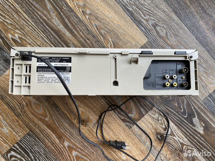 Видеомагнитофон Sharp