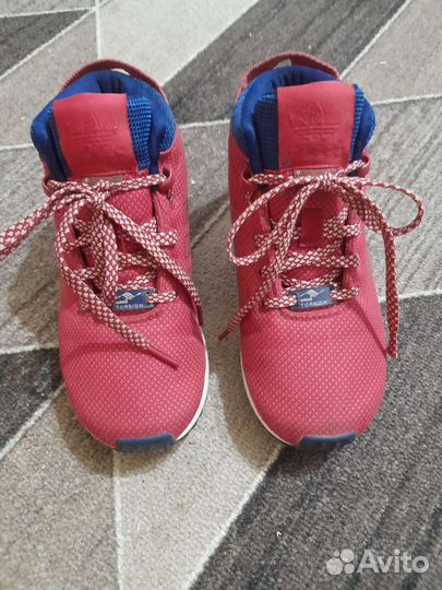 Кроссовки adidas для девочки