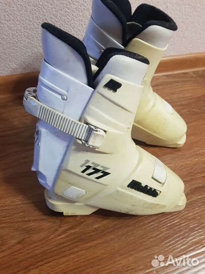 Горнолыжные ботинки