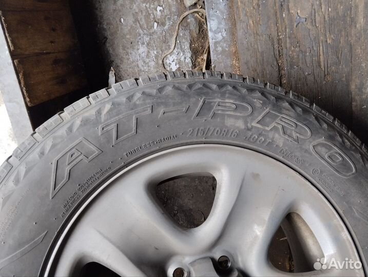 Presa PJ88 215/70 R16