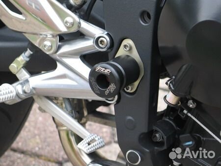 Слайдеры GSG для Triumph Daytona / Street Triple