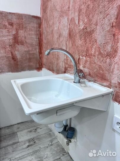 Мойка с смесителем и сифоном